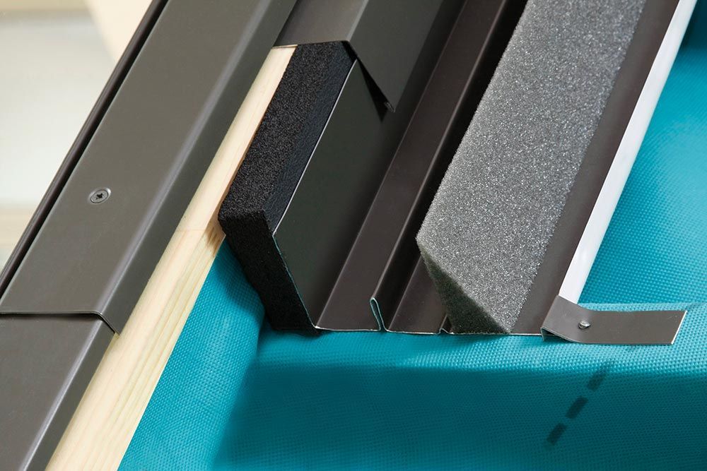 Оклад для профилированных кровельных покрытий EHN-AT Thermo 114x140