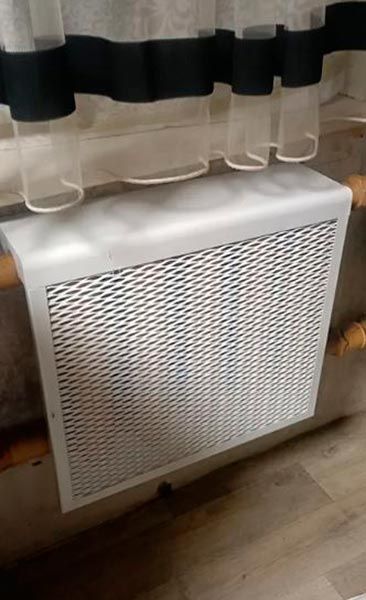 Экран на радиатор металлический, 290x610x140 мм, 3 секции (коричневый)