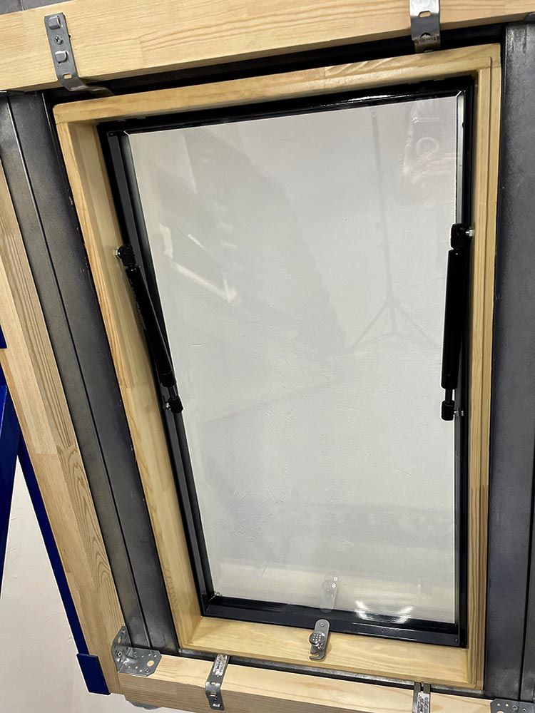 Окно-люк для нежилых чердаков Werso 52x94